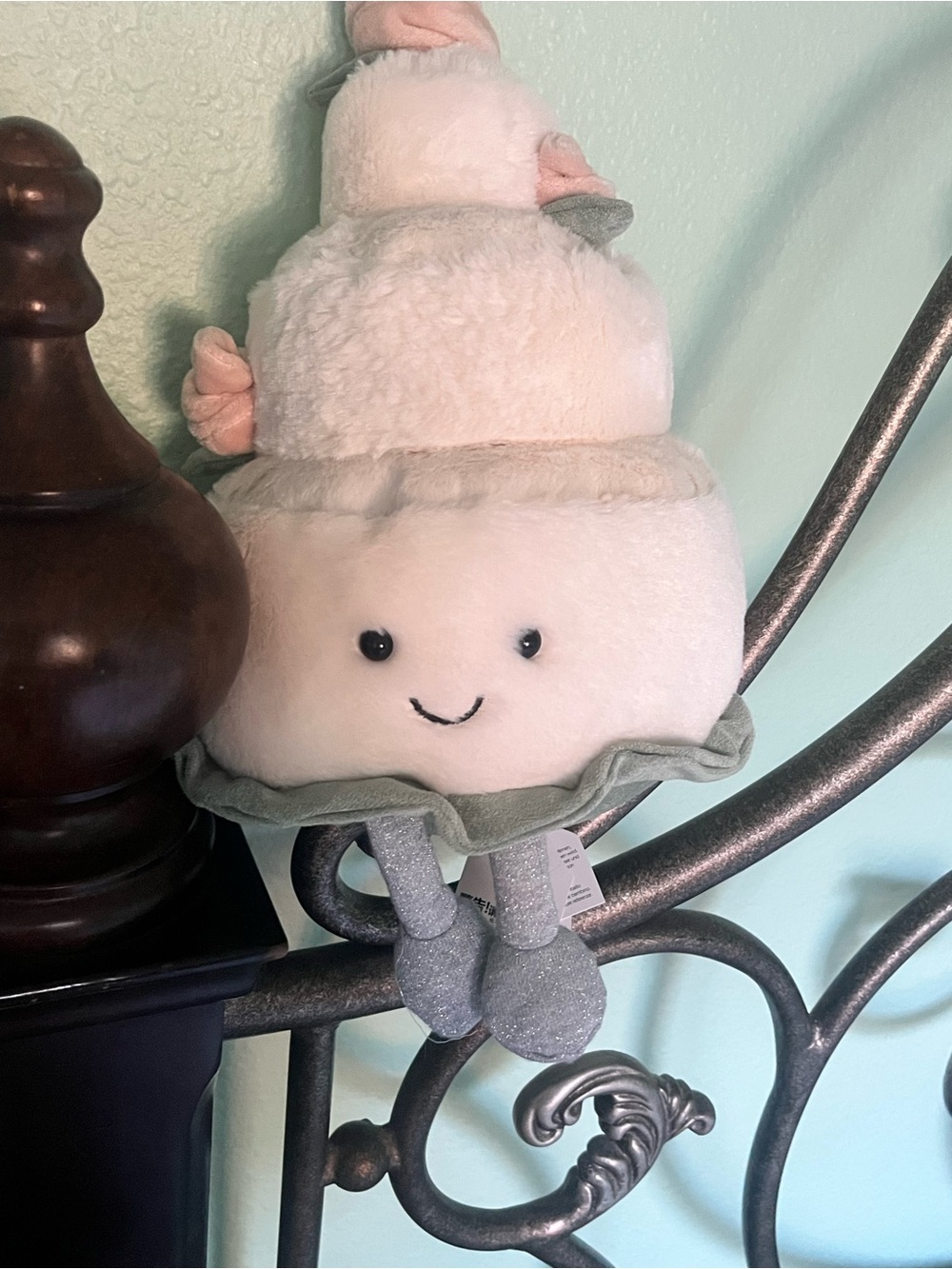 Jellycat Amuseables Wedding Cake BNWT